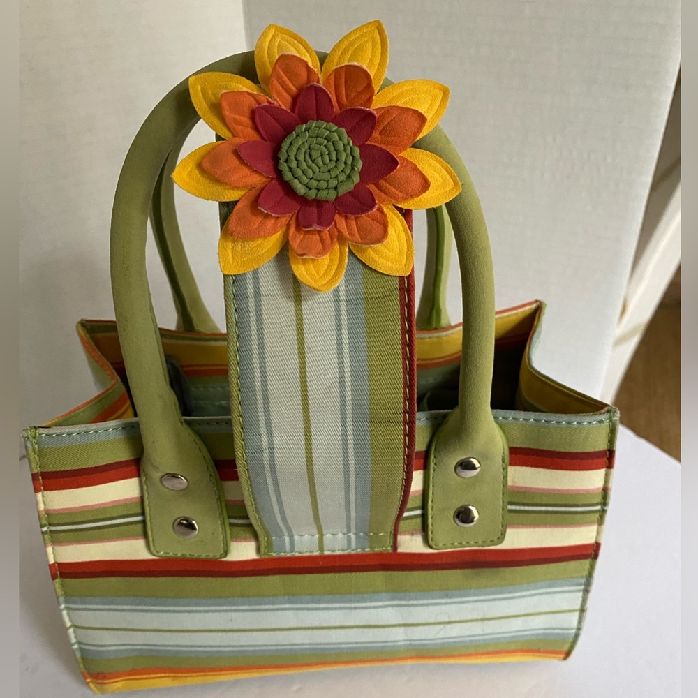 VTG SISTERS BY LONGABER GIRLS SUNFLOWER PURSE COLOR STRIPES. METAL STUDS BOTTOM - Picture 7 of 10
